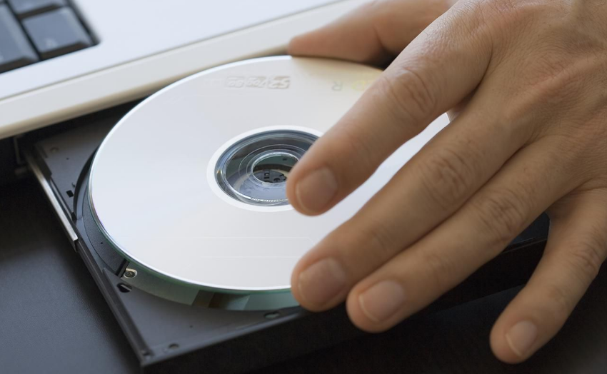 电脑基础知识科普之dvd光盘是什么(电脑怎么播放dvd光盘？)
