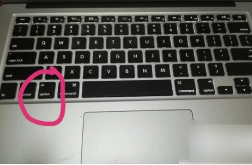 mac怎么彻底删除windows系统(macbook抹掉磁盘后无法开机？)